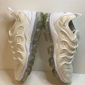 Nike Men's Air VaporMax Plus Shoes
Size 11